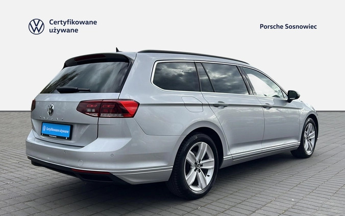 Volkswagen Passat cena 94800 przebieg: 123992, rok produkcji 2019 z Świeradów-Zdrój małe 562